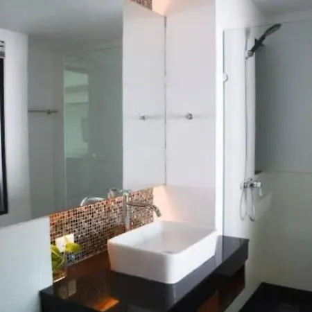 Coco Boutique Hotel Patong Exterior photo